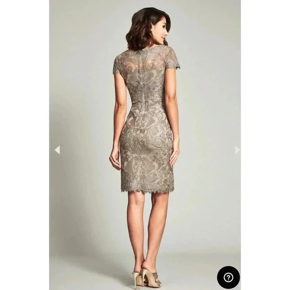 Tadashi Shoji Ilussion Yoke Lace Cocktail Dress Knee length size 6 - Picture 11 of 11